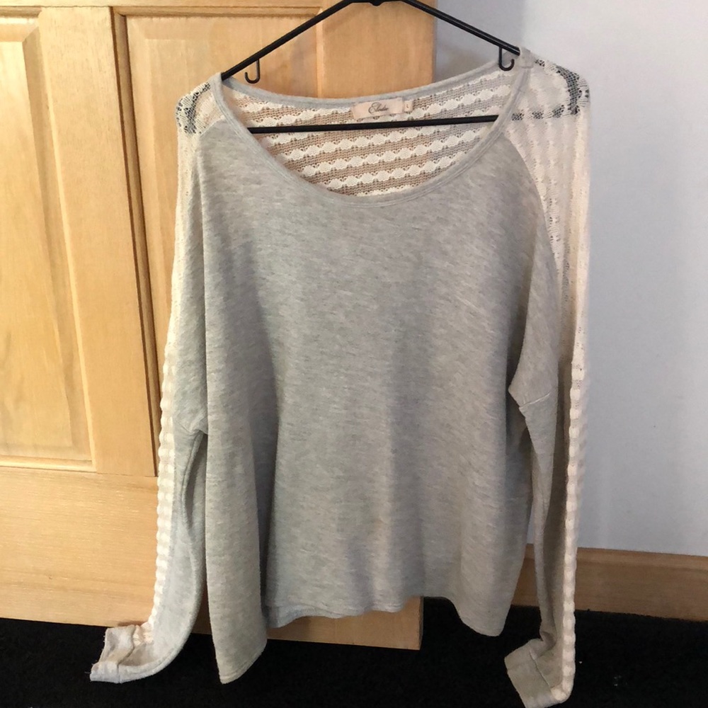 Sweater / Sweatshirt